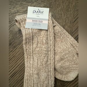 NWT knee high sweater socks in tan